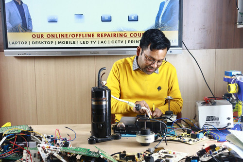 AC PCB Repairing Course In Delhi.jpg