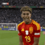 lamine yamal (4).gif