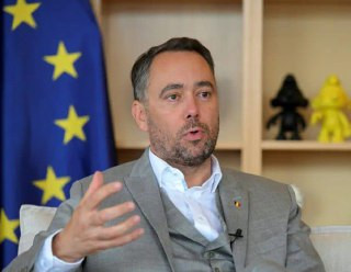 قال وزير الخارجية البلجيكي إن الاتحاد الأوروبي لا يتحمل المسؤولية الكاملة عن الحرب في غزة والأزمة الإنسانية الكبيرة، وأكد أن مصداقية الاتحاد في مجال ا...