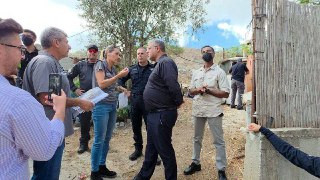 وزير الأمن القومي في حكومة الاحتلال إيتمار بن غفير يتجول في أم الفحم داخل الأراضي الفلسطينية المحتلة ويأمر شرطة الاحتلال بتنفيذ مزيد من عمليات هدم الم...