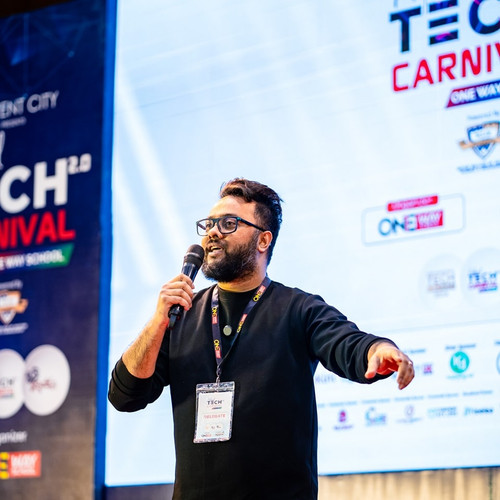 গ্যালারি চিত্র ৬