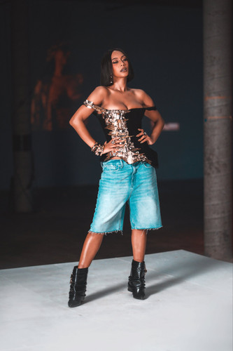 KeriHilson2.jpg