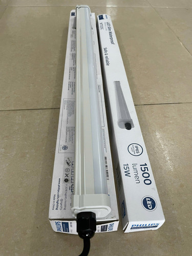 mang den led chong tham waterproof philips batten wt035c 15w led15 cw psu gm cfw l600 6500k 1500lm i.jpg