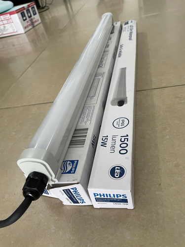 mang den led chong tham waterproof philips batten wt035c 15w led15 cw psu gm cfw l600 6500k 1500lm i.jpg