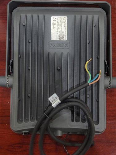 den pha led ngoai troi floodlight philips bvp151 led120 cw psu 100w 220 240v g3 gm 6500k ip65 (2)