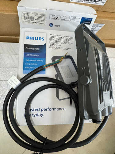 den pha led ngoai troi floodlight philips bvp151 led36 cw psu 30w 220 240v g3 gm 6500k ip65 (2)