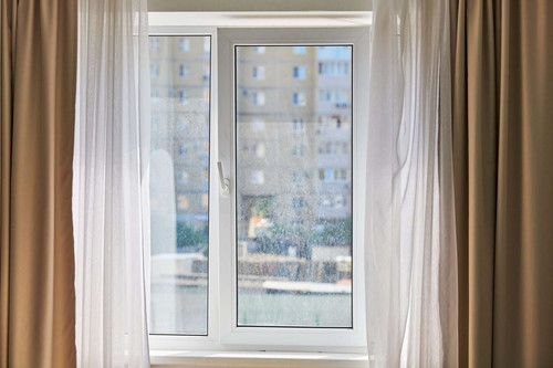 Why Should You Get Drafty and Broken Windows Repaired Immediately.jpg