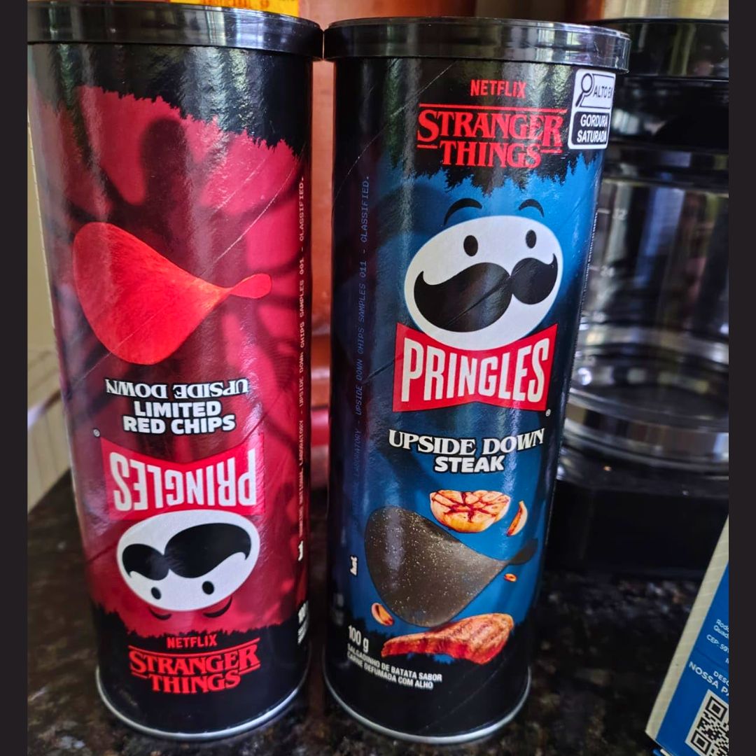 Pack Batata Pringles Stranger Things Bacon 100g e Steak 100g