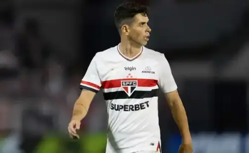 Oscar enfrenta alteração cardíaca em exame e é levado ao hospital Albert Einstein, gerando preocupação no São Paulo