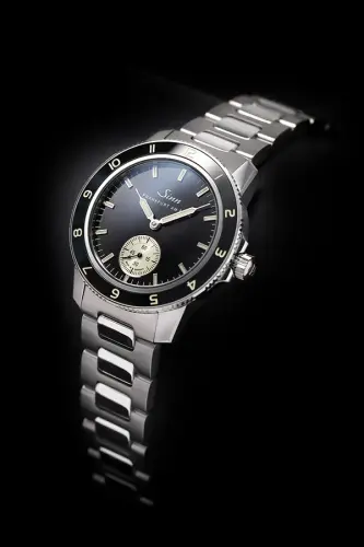 SINN097Sinn104Klassik12Bracelet104.0603 2 600x.webp