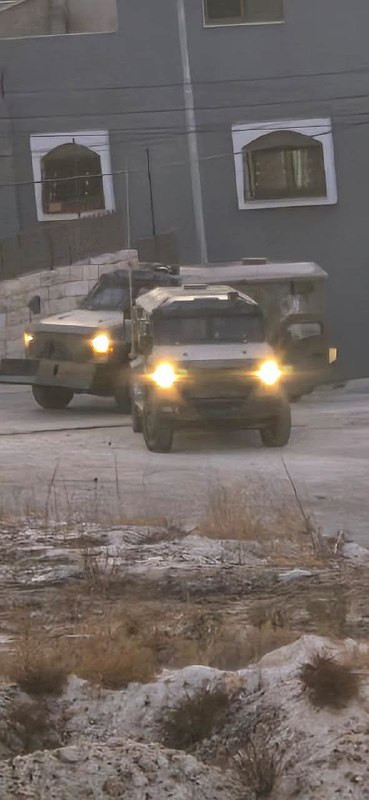 جانب من اقتحام قوات الاحتلال المستمر لقرية كفر قليل جنوب شرق نابلس....