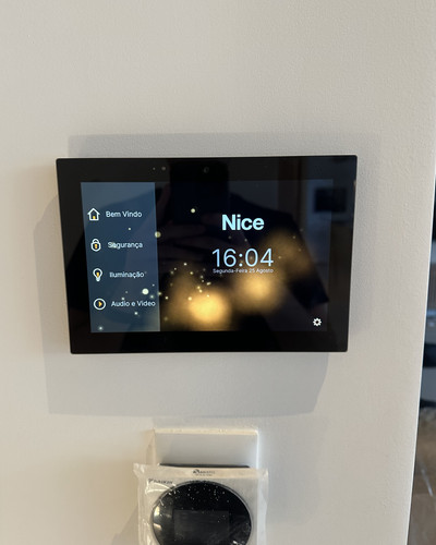 Sala Instalação Tela.jpg