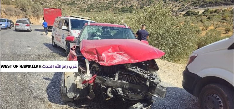 حادث سير  وقع قبل قليل بين قريتي بلعين وخربثا بني حارث ولم يتم الحديث عن إصابات بالمكان ....