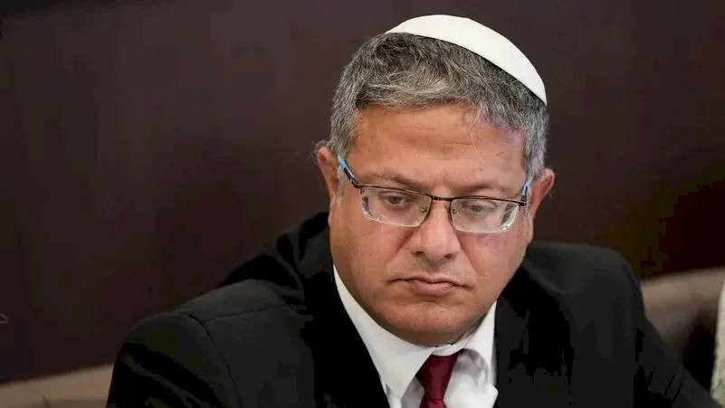 بن غفير يحرض جيش الاحتلال على قتل الأطفال في غزة الذين يتنقلون على الحمير إذا اقتربوا من ما يسمى بـالخط الأصفر...