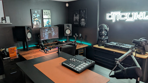 PXL 20251025 011046826.MP