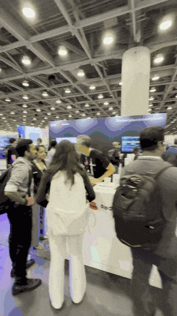 G4DKhesXoAAr1GR.jpg