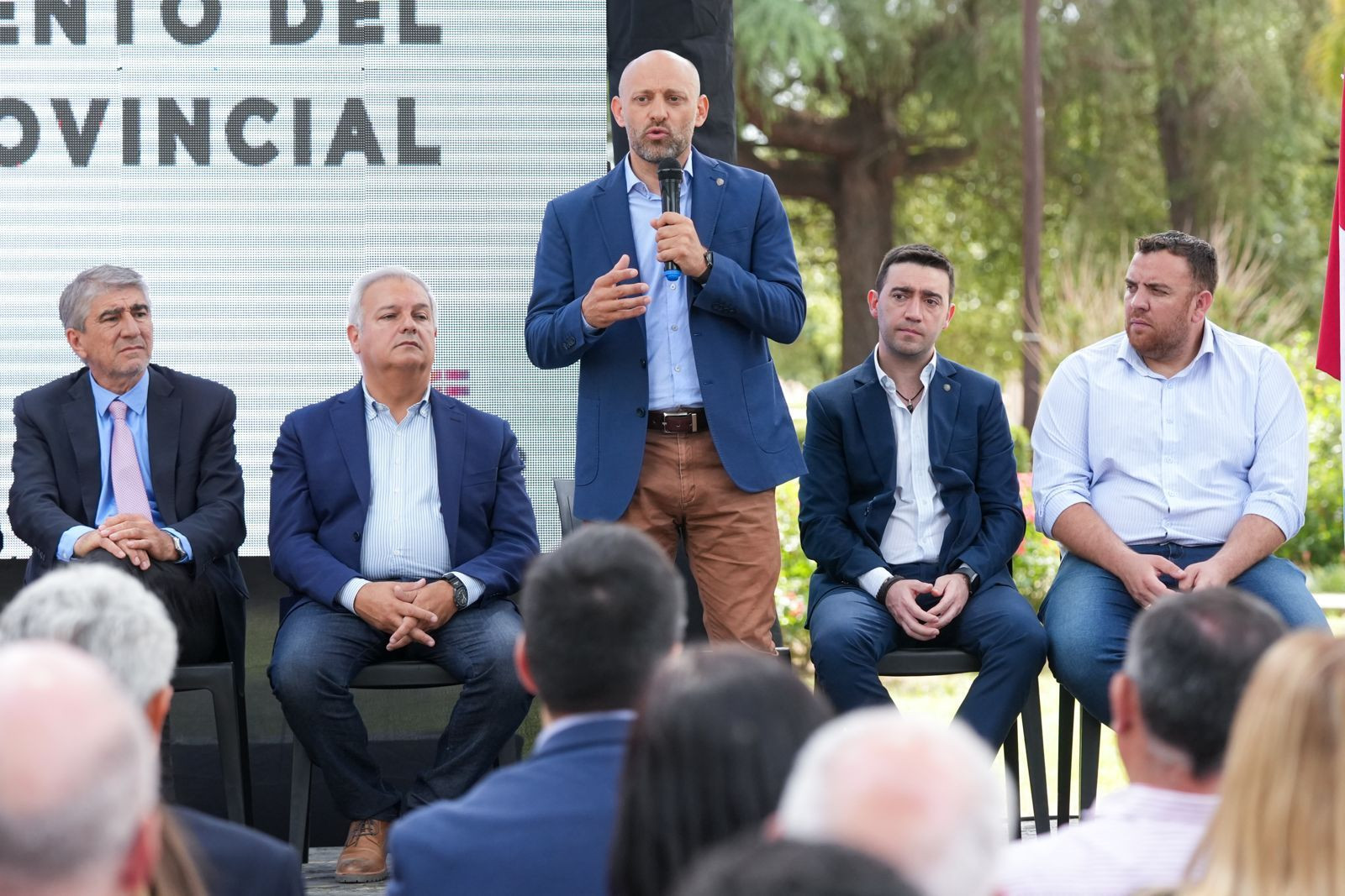 Laguna Paiva: el Gobierno Provincial entregó la escritura de un predio ferroviario para el desarrollo del nuevo Parque Industrial
