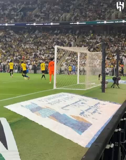 GqQyahD 55ov97IG.jpg