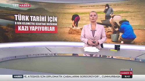 LrAUYkWYByPTpEZK.jpg