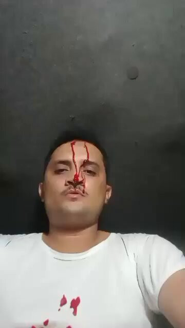 uvb UEH7XcvIPJeY.jpg