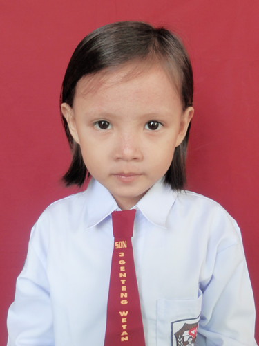 Nadin.jpg
