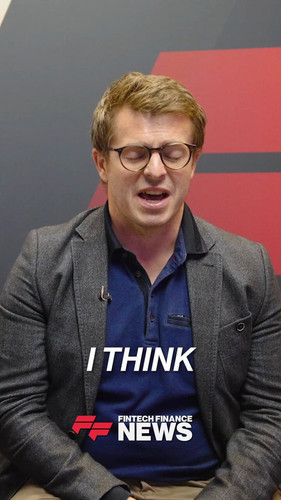 5RPxEk a QskVone.jpg