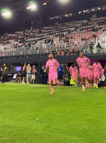 QSM692 S cSKxI1g.jpg