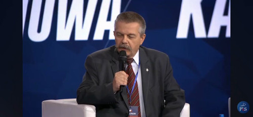 k P61UMTtK22V rh.jpg