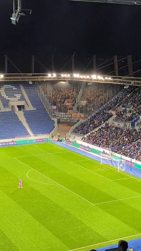 N id4DlsRoulG0jO.jpg