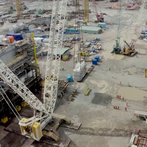 r5tZ Lohr0aJwxGh.jpg