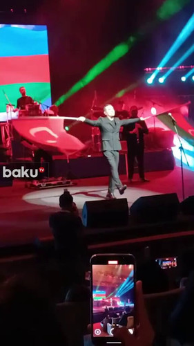 mAjjT 8YE 4Z61fh.jpg