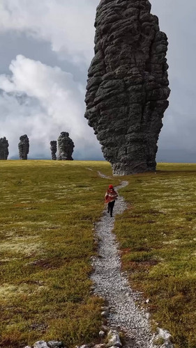 Q epibMX7Gwff d8.jpg