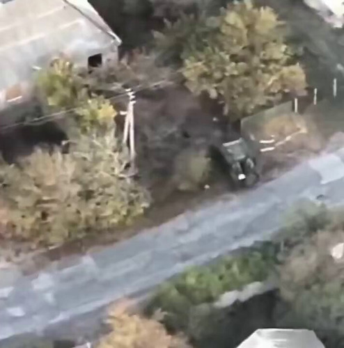 JX5BD8kXY6Di1 OX.jpg