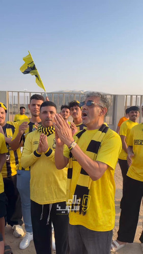 WtTyGOZ6s kXd2Em.jpg