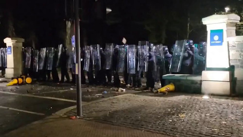 TNdlctssoyeFu Ib.jpg