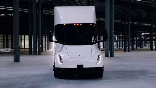 WiVuFfPvAMNE q0z.jpg