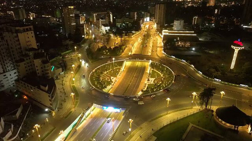 3 l Un HLn5S8Yd0.jpg