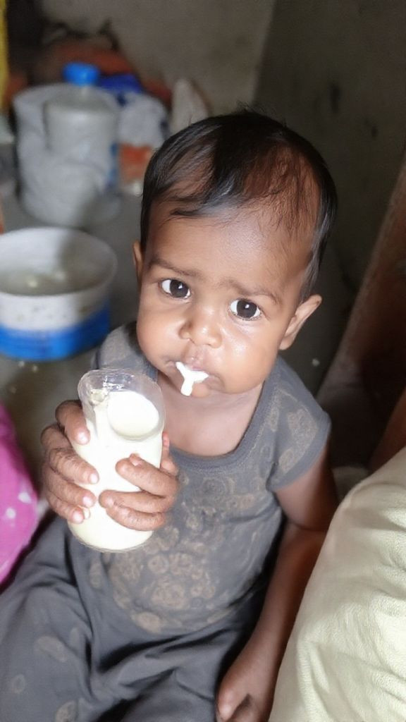 Govt launches private sector-funded milk feeding program to address child malnutrition