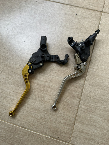 KsFAWfs.md.jpg" border="0