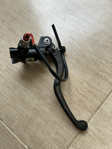 KsFAX0G.md.jpg" border="0