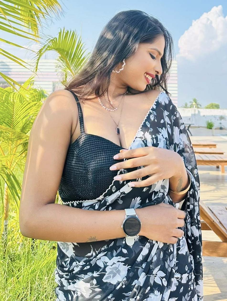 Massage Time – Tejashwini (2025) Hindi Uncut Hot Short Film 1080p Watch Online