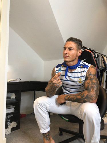 61197453 783A643E AC49 4811 8E50 F19400AFC72A.jpg