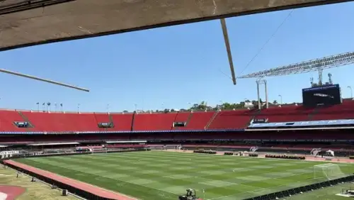 De volta pra casa? São Paulo estuda antecipar desmontagem de palcos para jogar no Morumbi