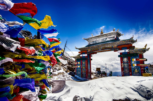 Sela Pass Gate Tawang Arunachal Pradesh.jpg