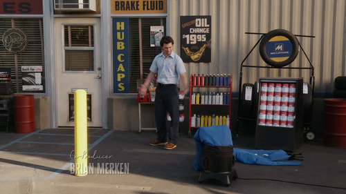 Georgie.and.Mandys.First.Marriage.S02E04.1080p.x265 ELiTE 005.jpg