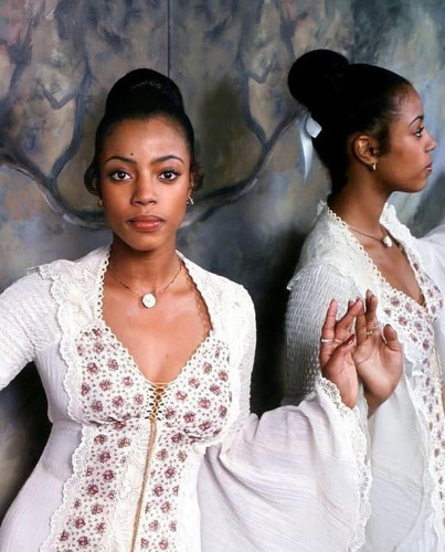Bern Nadette Stanis4.jpg