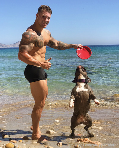 32213121 BE91D2E2 9D15 4330 97E3 43337592F675.jpg