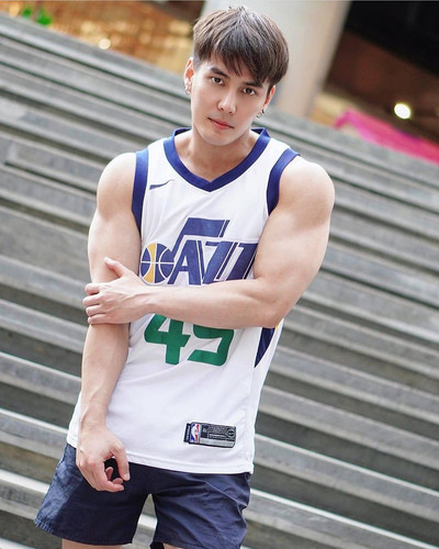 hothunk thailand 104030393 262633454827481 3453666921442048528 n.jpg