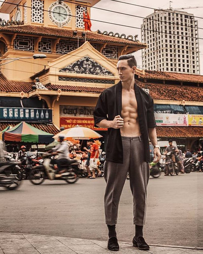 hothunk vietnam 31033900 123008701894357 2649128518138462208 n.jpg