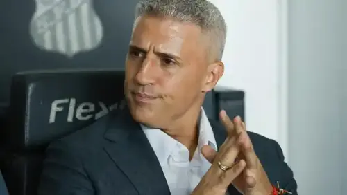 Crespo lida com a pressão: Torcida exige a Crespo mudanças no time